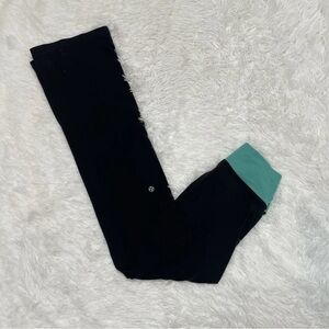 Lululemon Womens Size 4 Low Rise Flare Leggings Black Teal Full Length Yoga Gym